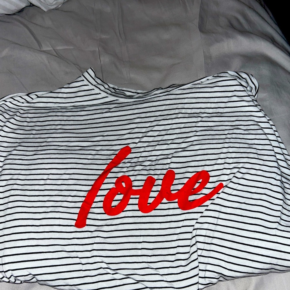 love long sleeve tee size large